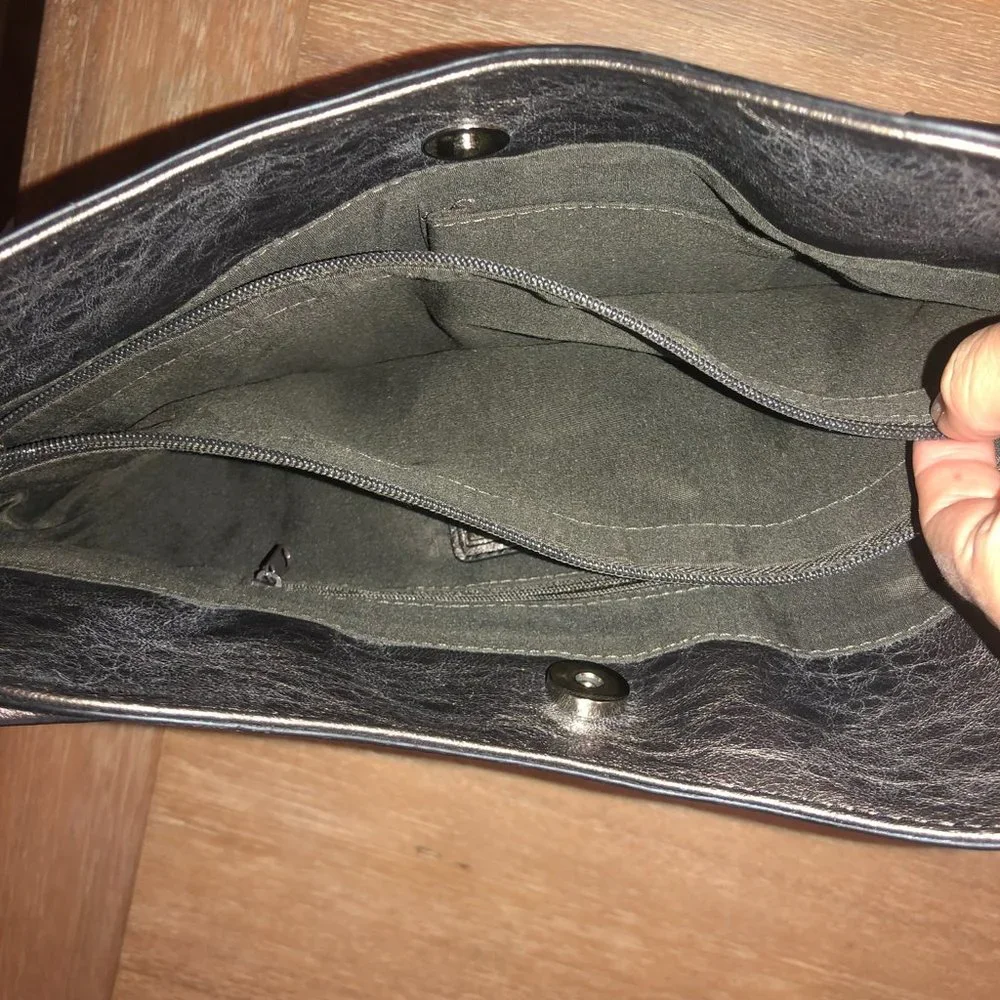 Silver Relic by Fossil bag - Picture 11 of 15